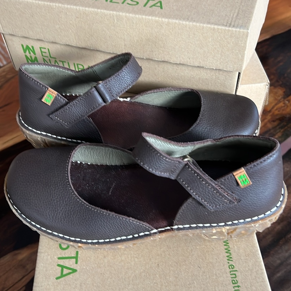 EL NATURALISTA Ladies Sandals - Picture 7 of 13